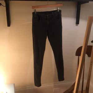 Joe’s Black Skinny Jeans 26